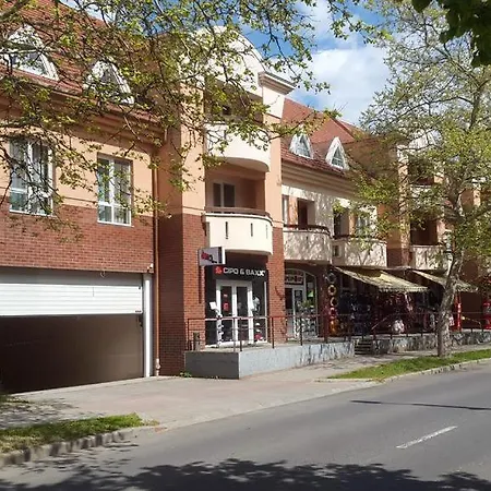 Apartament Lola *
